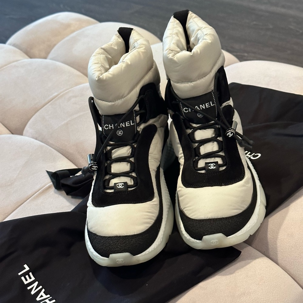Chanel winter boots - Picture 11 of 11